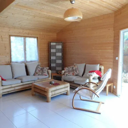 - 4 Pieces - Vue Jardin *